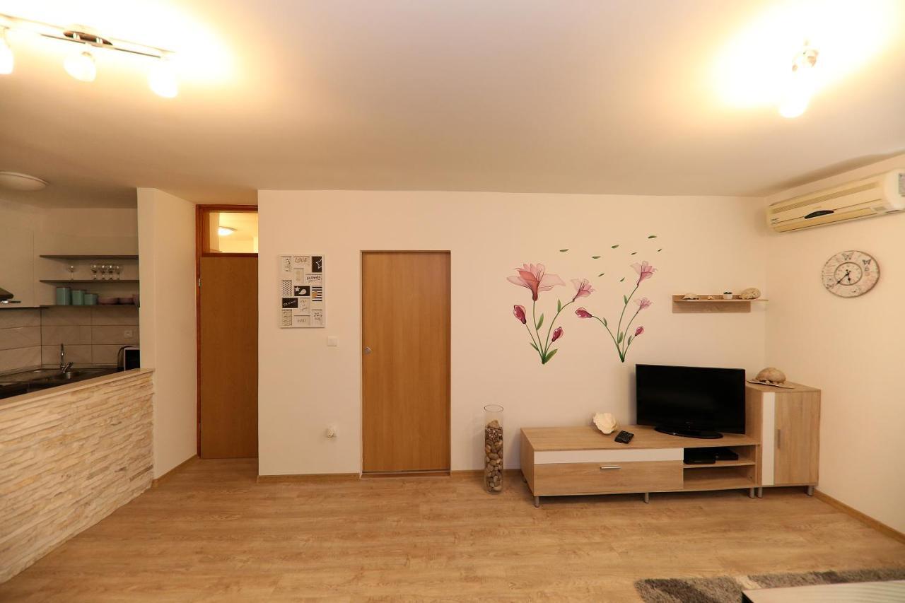 Neluna Apartamento Zadar Exterior foto